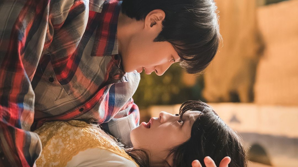 lovely-runner-episode-13-14-what-to-expect-next-in-tvn-time-travel-kdrama-starring-byeon-woo-seok-and-kim-hye-yoon